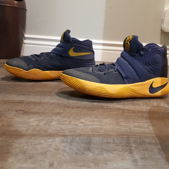 Nike kyrie 2s - Picture 3 of 4